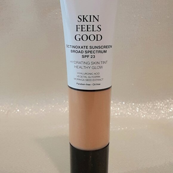 LANCOME Skin Feels Good Tinted Moisturizer- 035W Fresh Almond - Picture 3 of 4
